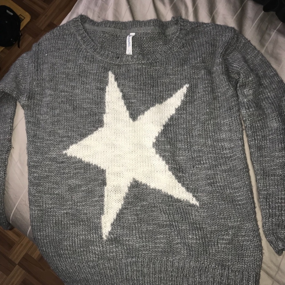 Aeropostale grey sweater